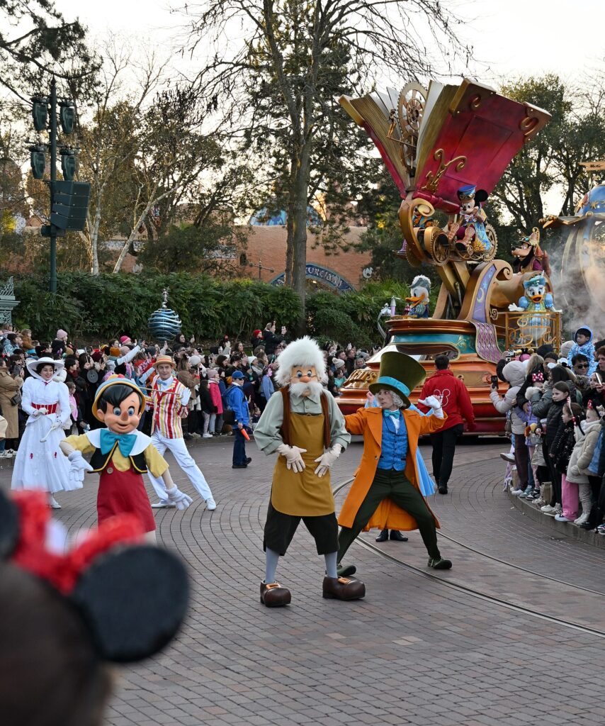 Pinocchio and Disney characters performing in the Disneyland Paris parade