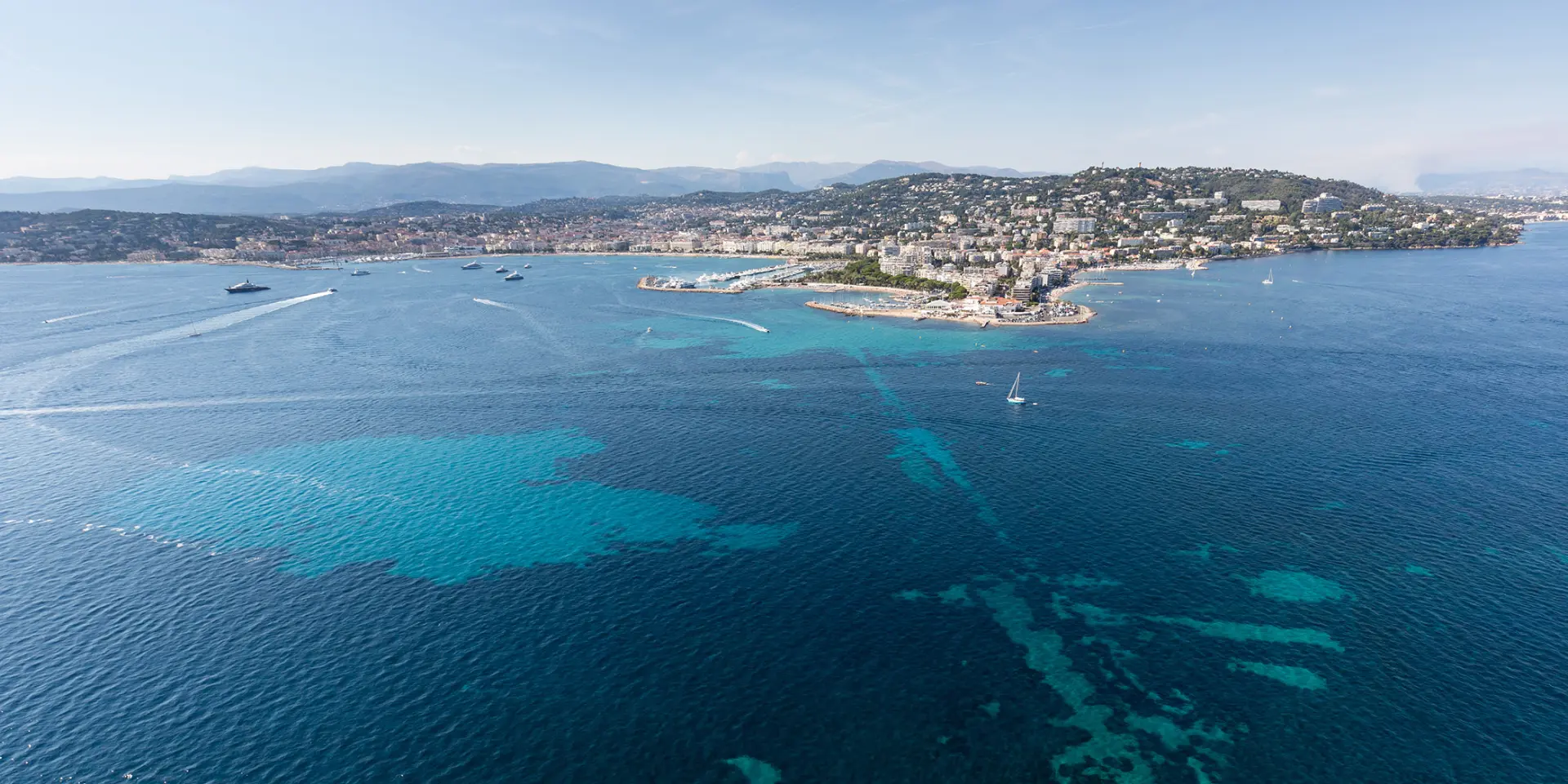 Helicopter access to Cannes illustrating investment in premium tourism connectivity in France
