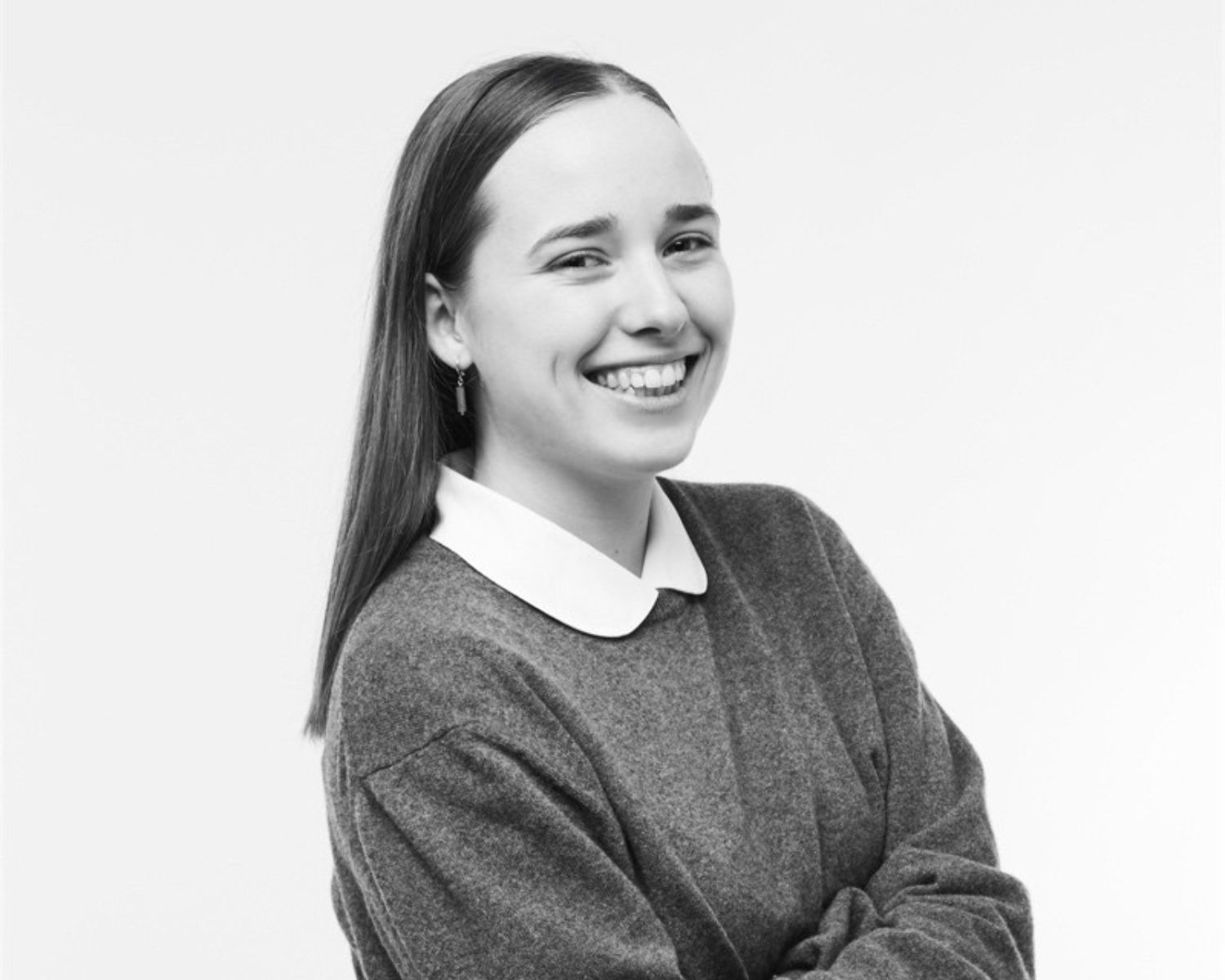 Young luxury management professional representing luxury hospitality careers in France