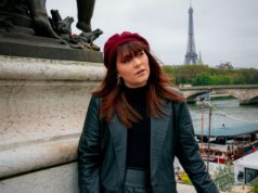 Seasonal Paris: Best Times to Visit & What to Expect Stylish visitor near the Eiffel Tower during autumn in Paris