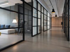 France’s Tourism Recovery Has a Business Signal: Why 2026 Growth Matters Salons professionnels à Paris, visiteurs et tourisme daffaires