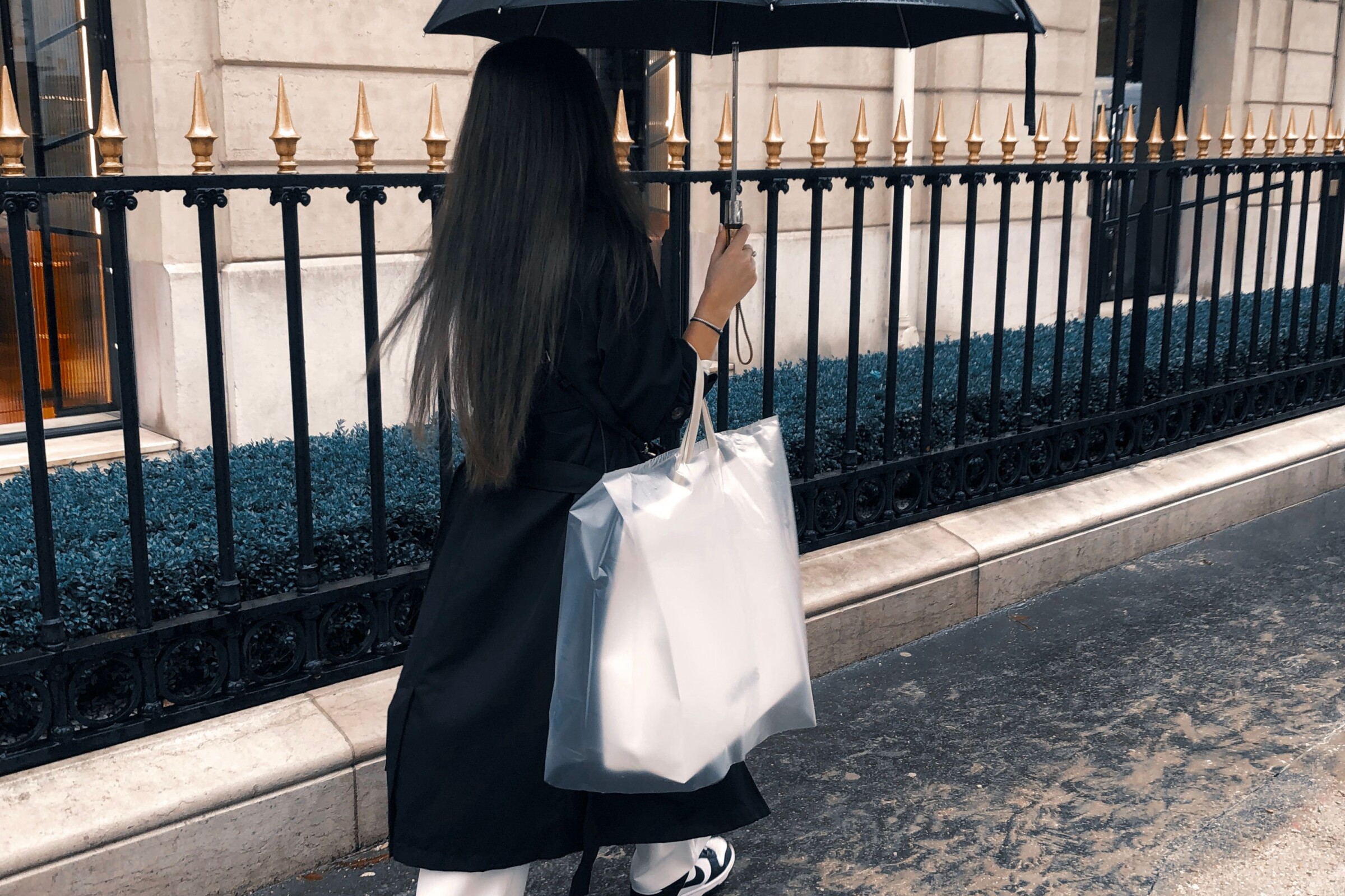 Paris concierge and private chauffeur services by oui stars