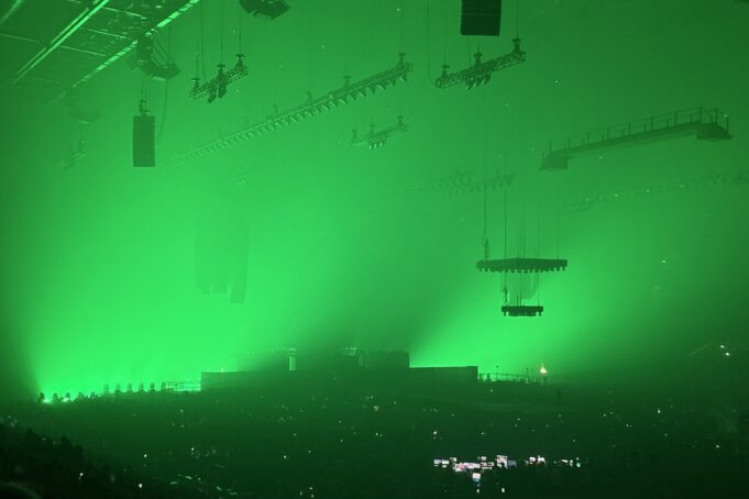 OUISTARS hero — A packed concert at Paris La Défense Arena in October 2025 A packed concert at Paris La Défense Arena in October 2025