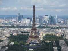 La tour Eiffel avait une date d’expiration. Le signal qui a sauvé l’icône de Paris La tour Eiffel dominant le Champ-de-Mars à Paris en 2024