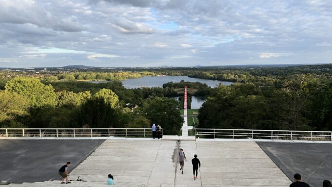 Cergy-Pontoise and the Axe Majeur: a real destination at Greater Paris’s western edge Axe Majeur at Cergy-Pontoise, the Greater Paris destination examined as a tourism-led property opportunity