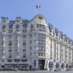 Cartier, Tiffany et Van Cleef signalés disparus après un séjour à Paris : récompense offerte