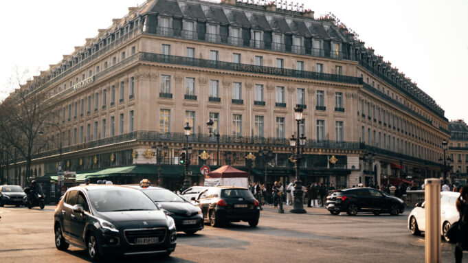 Le Grand Hôtel façade in central Paris for an Eiffel Tower view booking guide