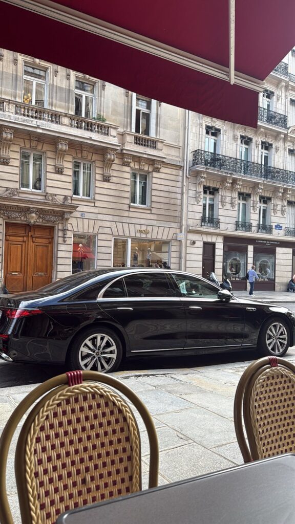 Private chauffeur in Paris