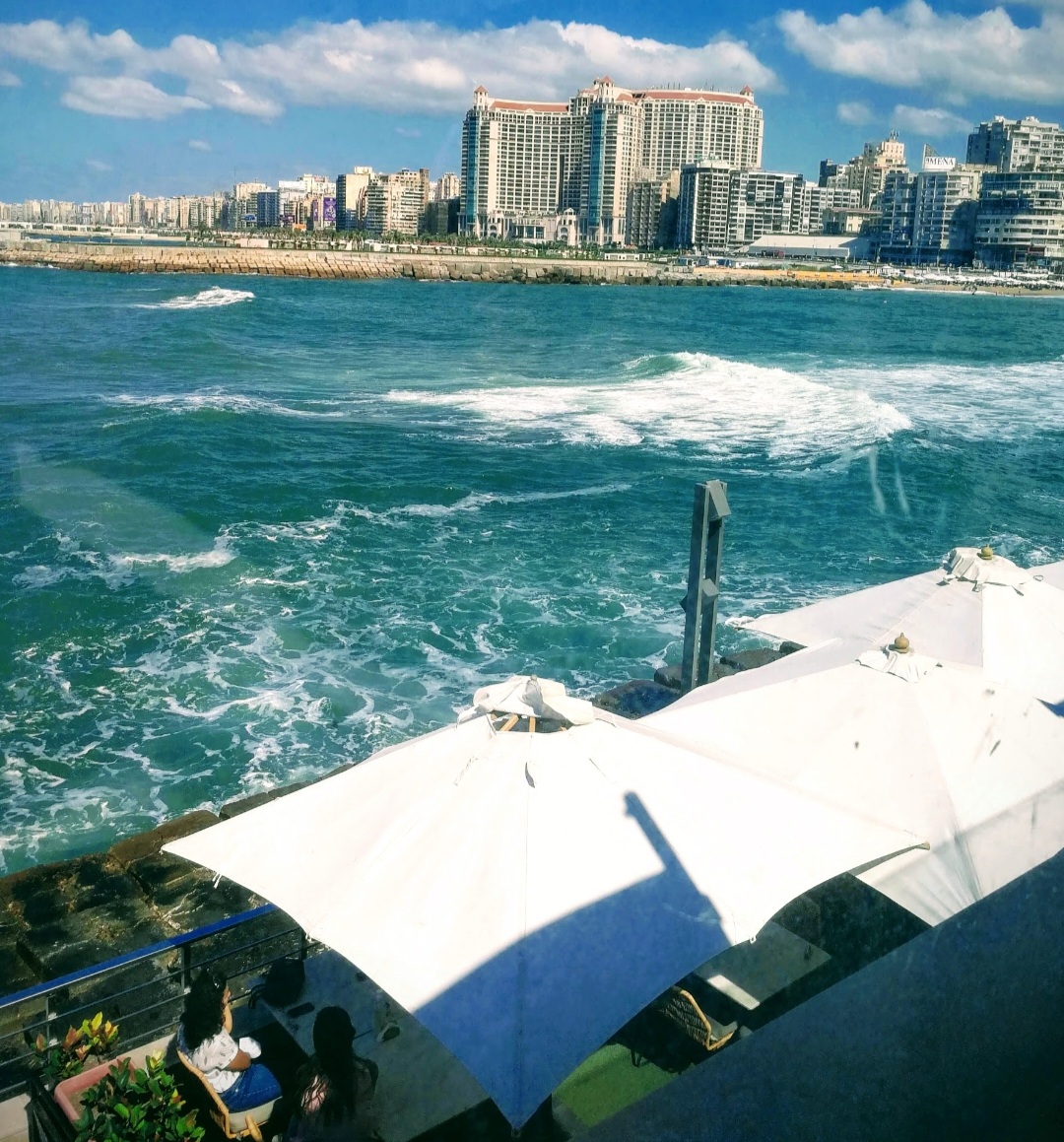 Littoral méditerranéen d’Alexandrie et San Stefano à l’arrière-plan — 2021