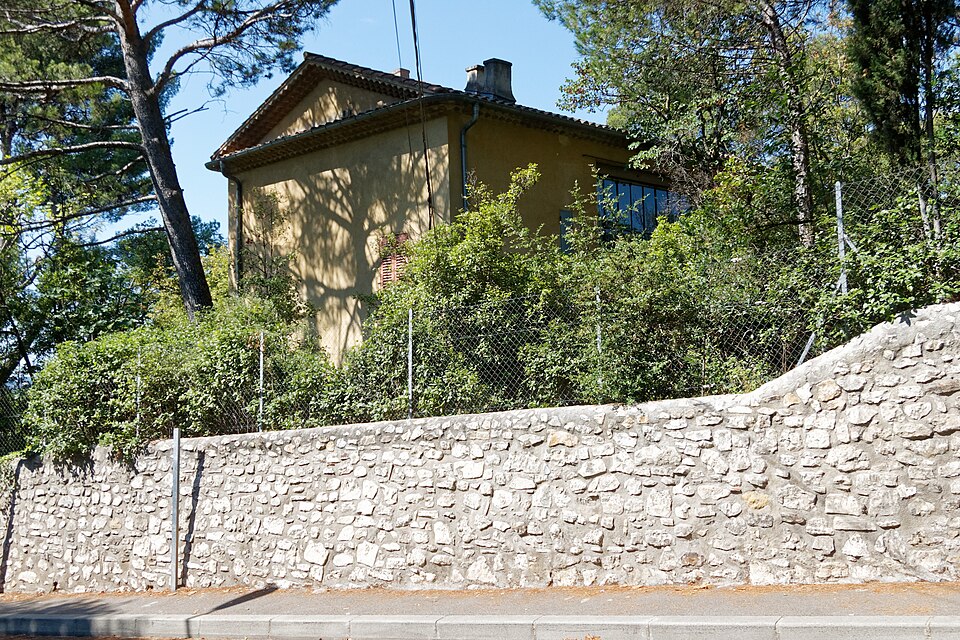 The exterior of Cézanne’s Atelier des Lauves in Aix-en-Provence