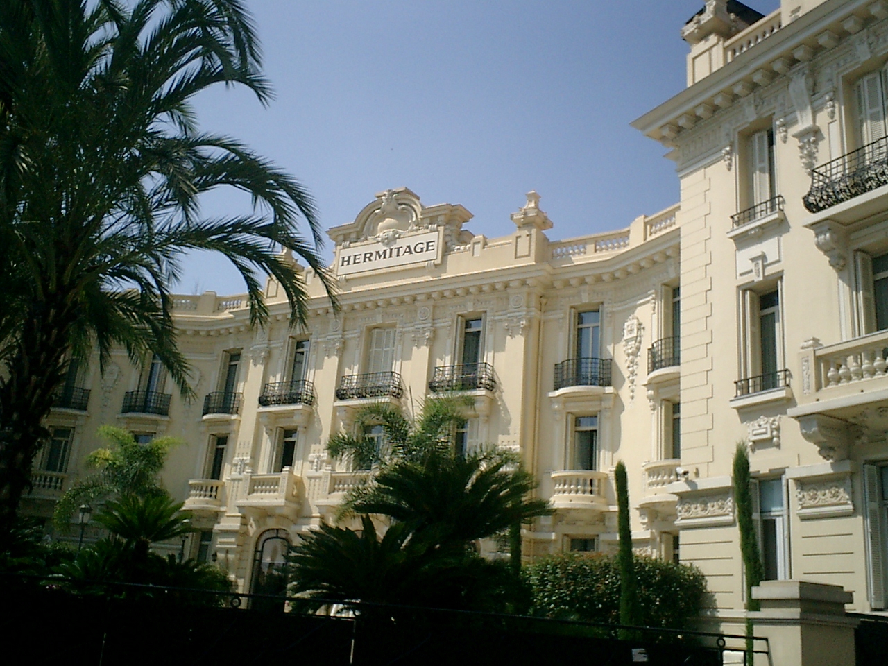 Hôtel Hermitage Monte-Carlo et son environnement sur la Riviera — vue 2