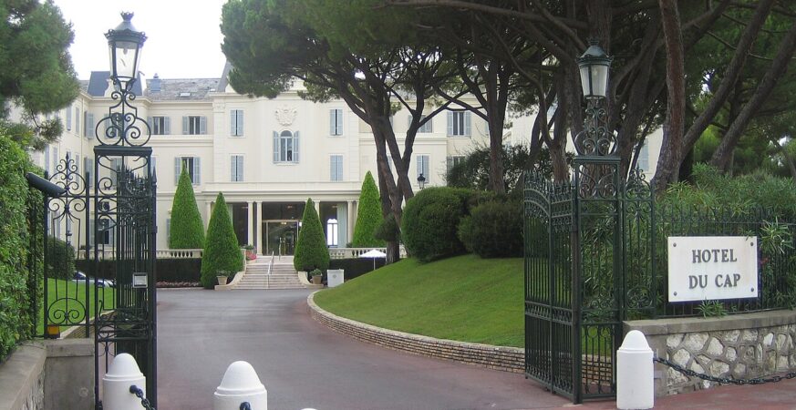 Architecture et jardins de l’Hôtel du Cap-Eden-Roc à Antibes
