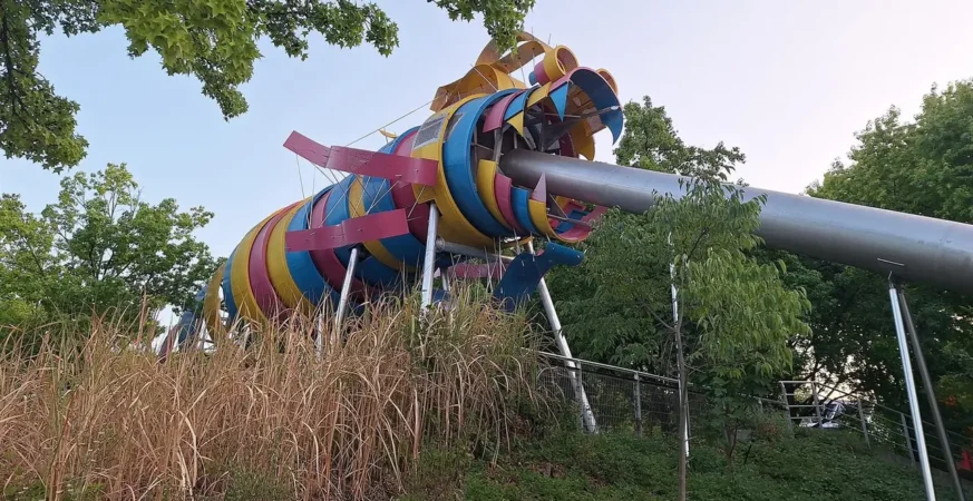 The colourful Dragon slide in Parc de la Villette, Paris