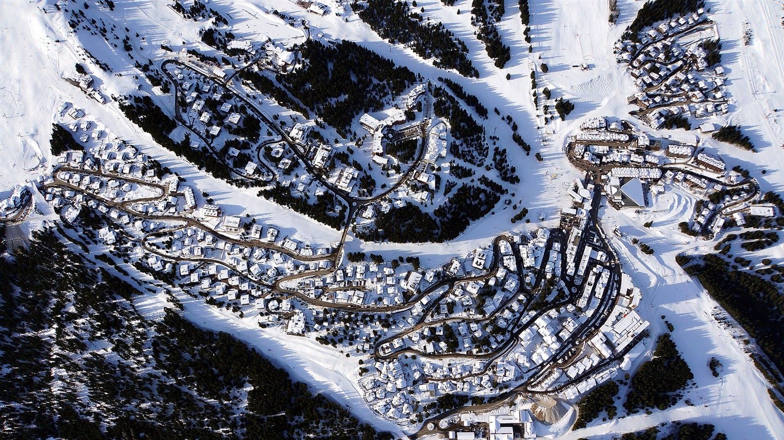 Courchevel resort surrounded by the snowy French Alps