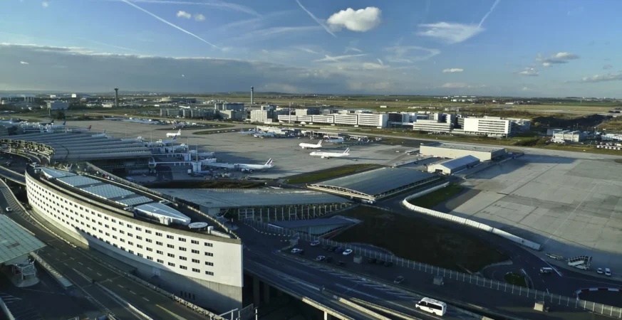 cdg terminal 2d hero