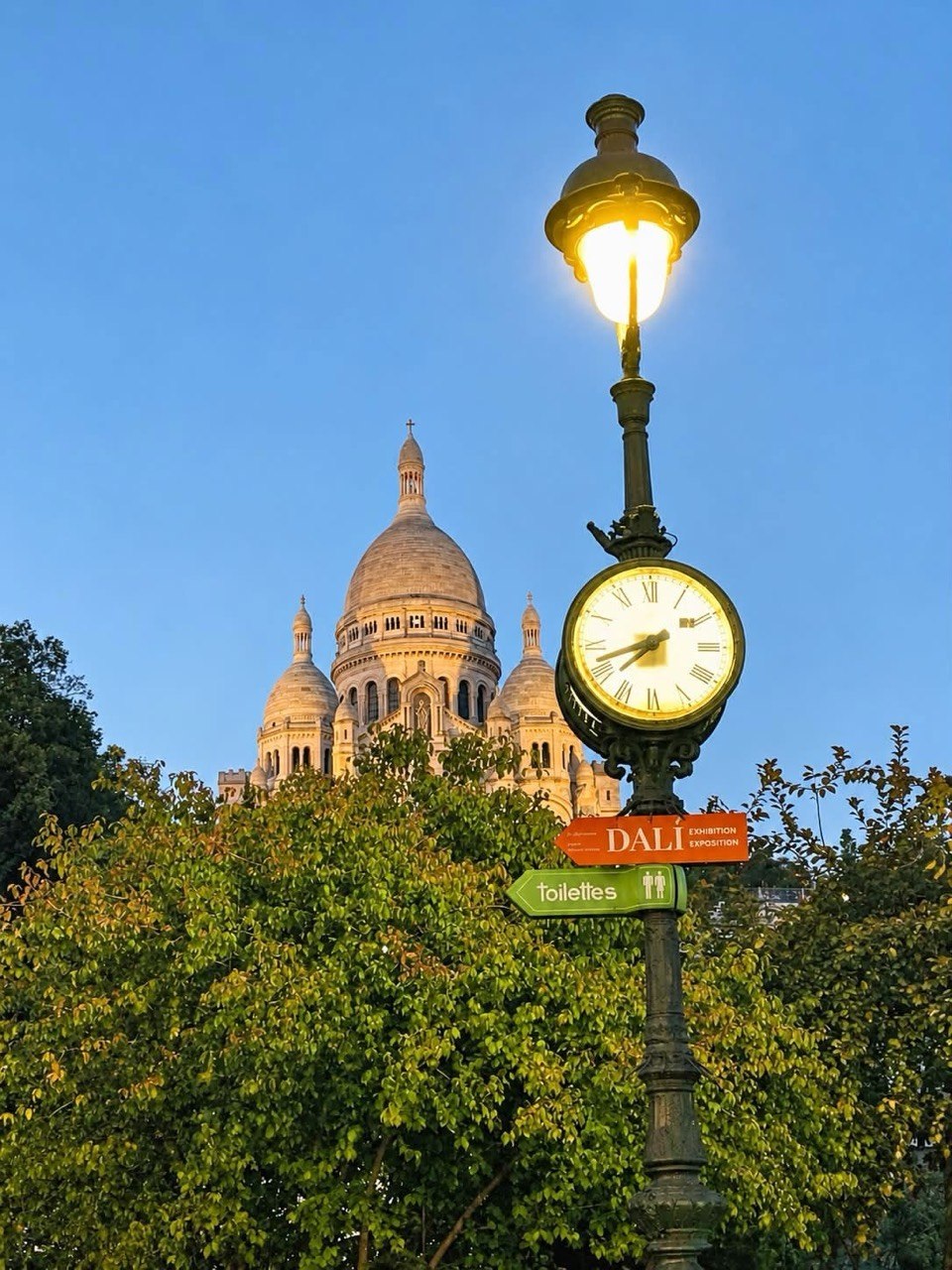 Montmartre at dusk