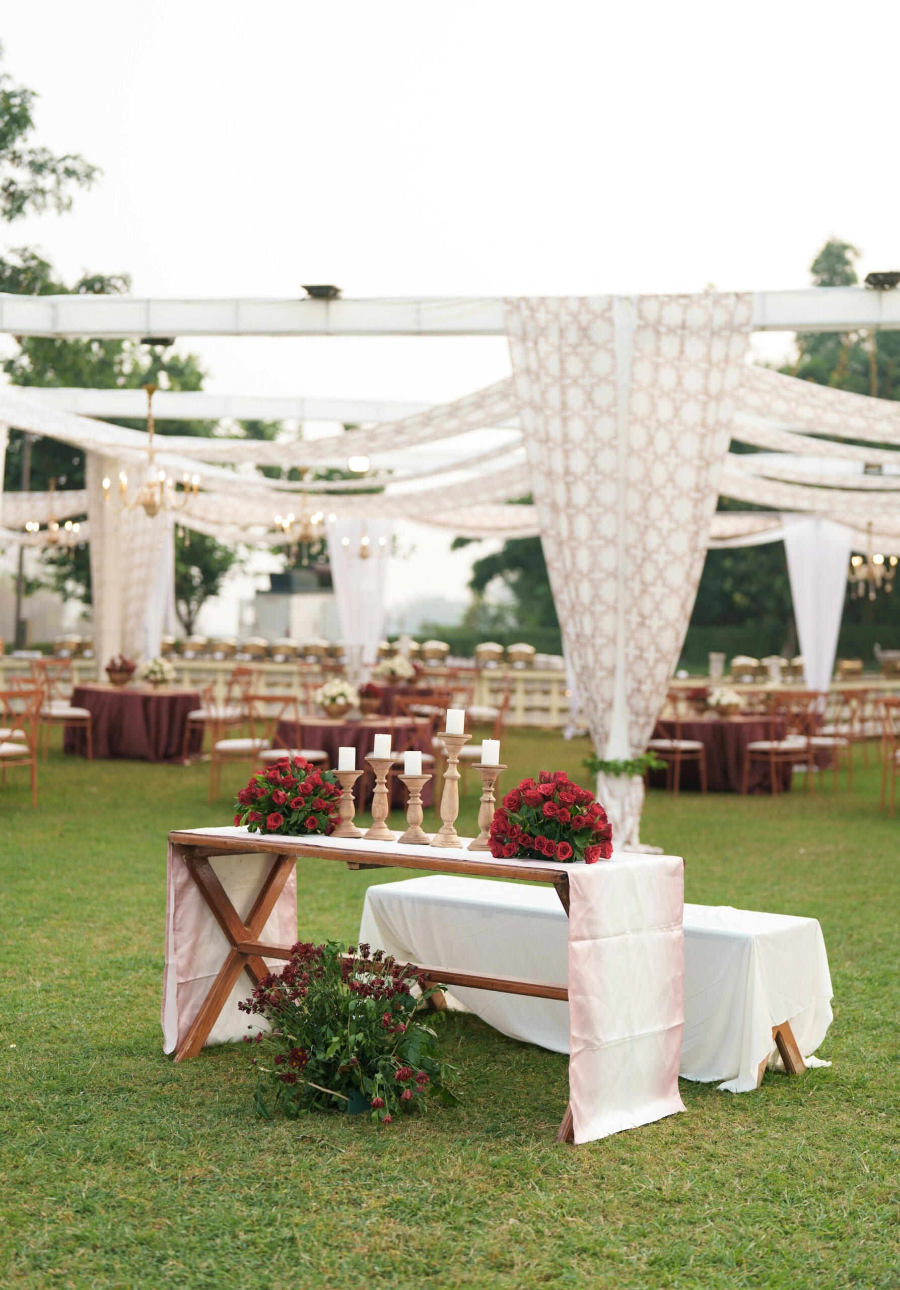 Outdoor wedding table and guest planning