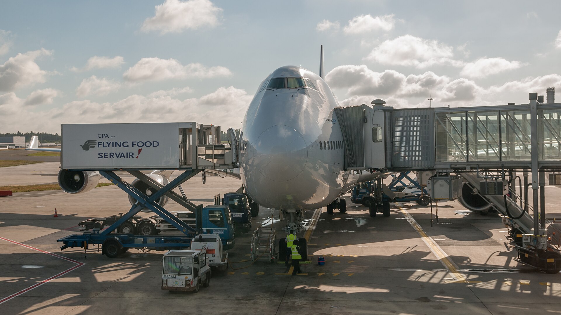 Paris-Charles de Gaulle Airport Boeing 747