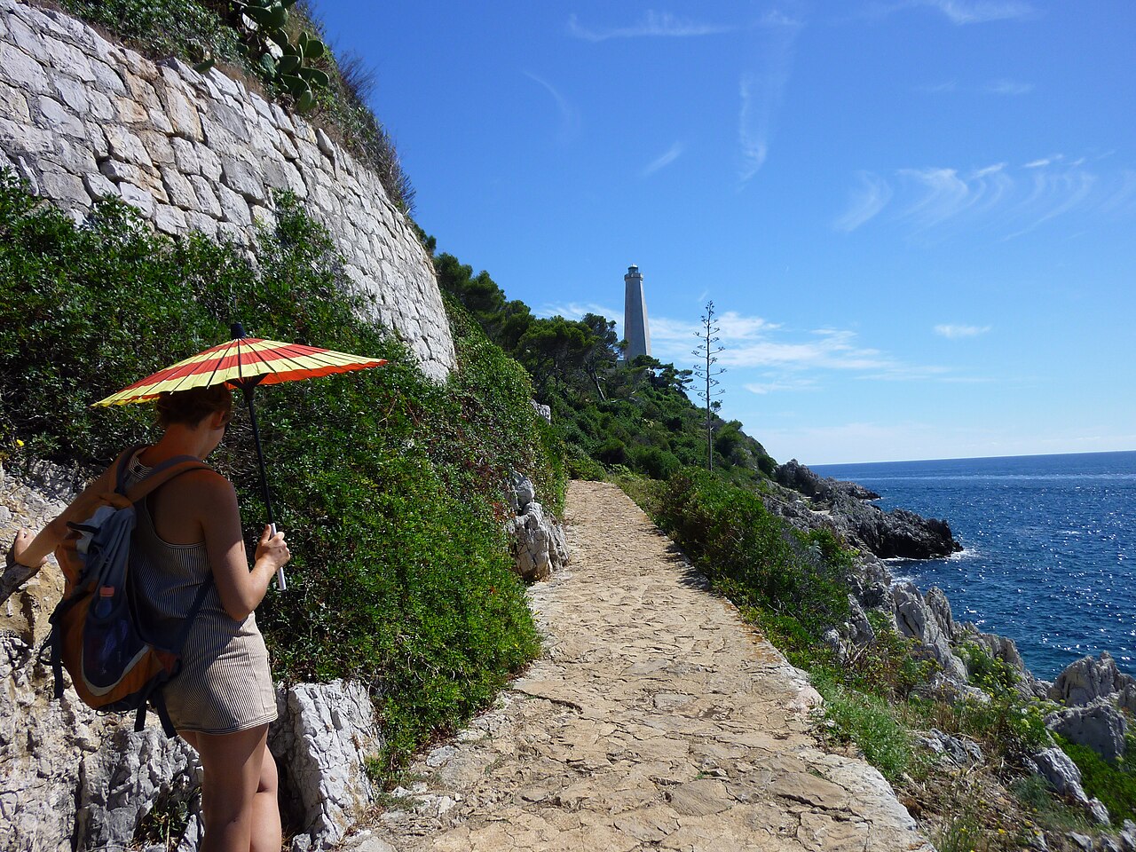 Grand-Hôtel du Cap-Ferrat, A Four Seasons Hotel and its French Riviera setting — view 7