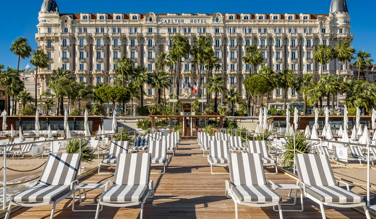 Clear wide exterior view of Carlton Cannes, a Regent Hotel in Cannes