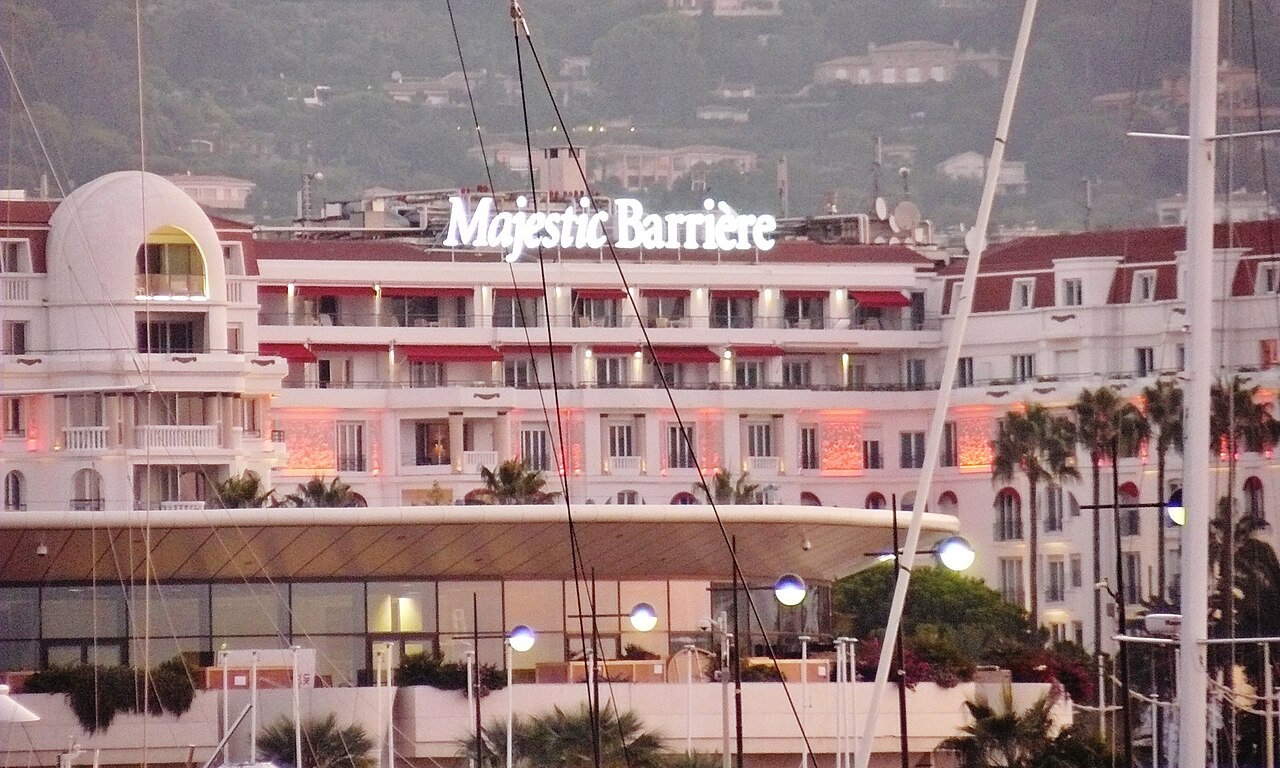 Hôtel Barrière Le Majestic Cannes and its French Riviera setting — view 7