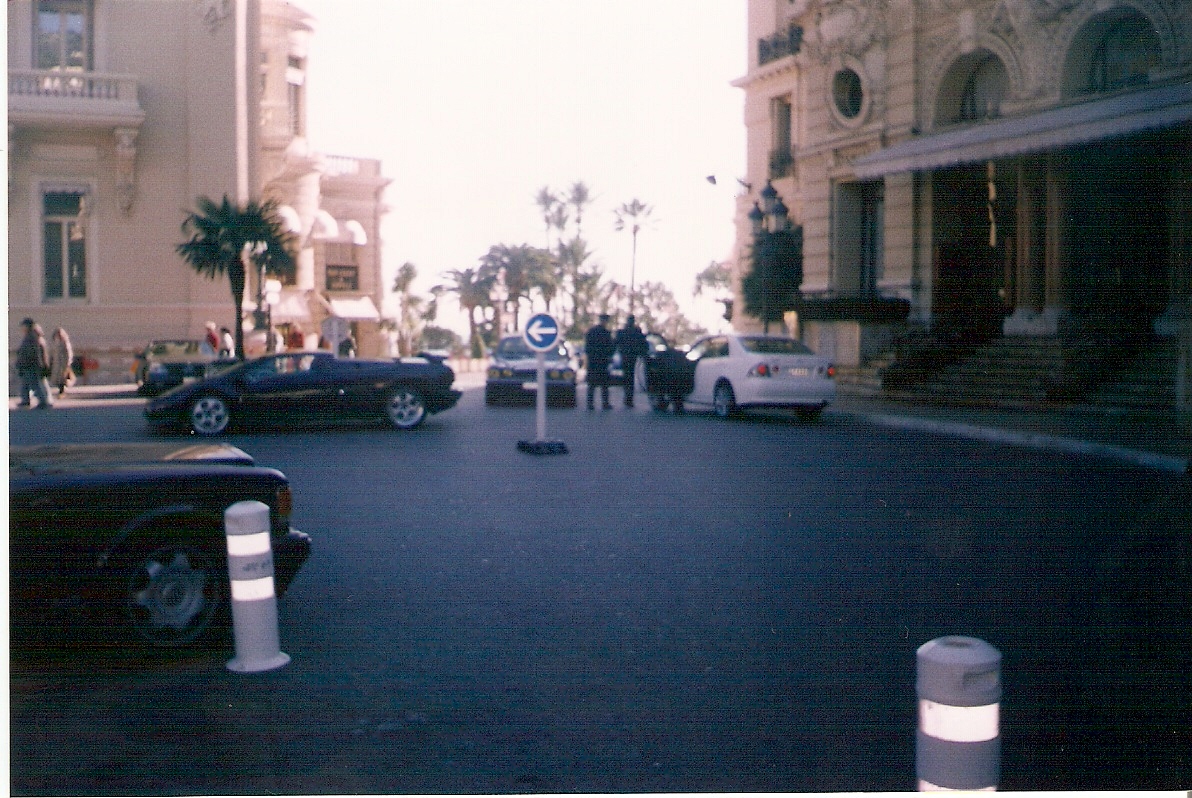 منظر للوصول إلى أوتيل دو باري مونت كارلو.