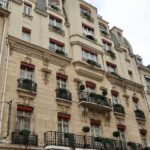 La Fantaisie Paris : guide jardin, rue Cadet et arrivée