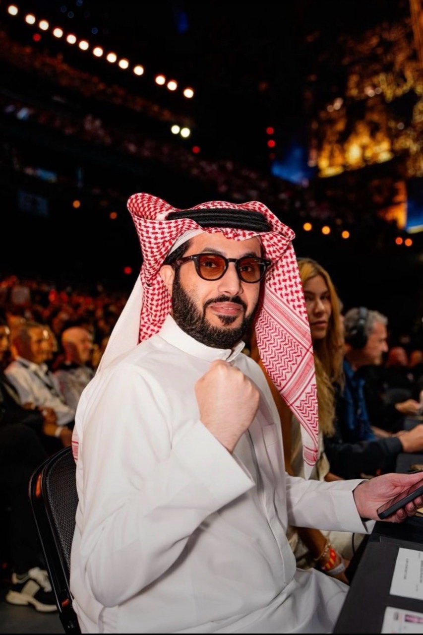 تركي آل الشيخ خلال حضوره فعالية جماهيرية كبرى