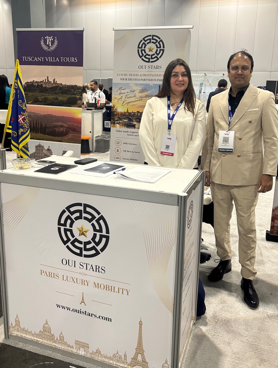 Another meeting at the OUISTARS stand in Miami.